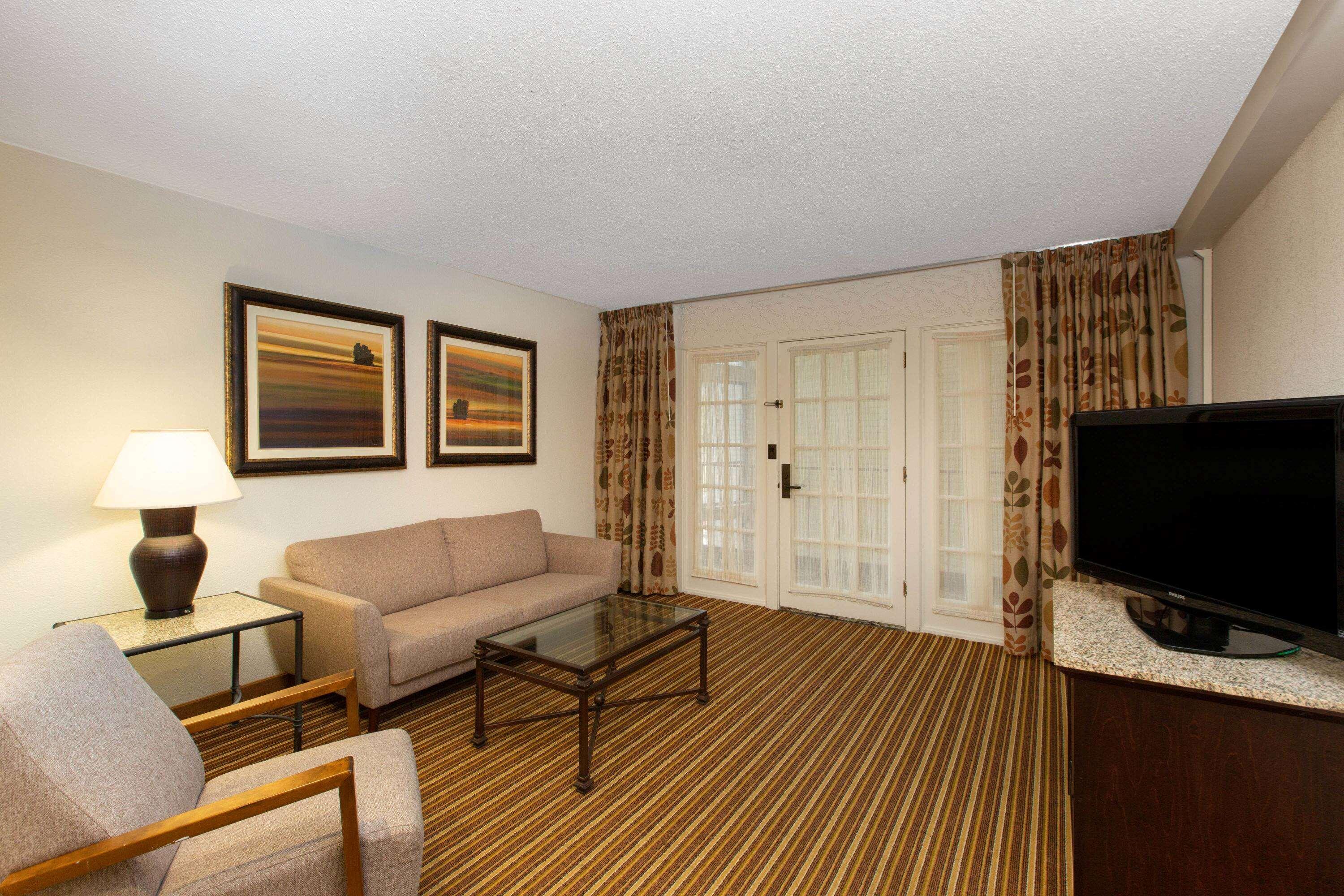 Aksarben Suites Trademark Collection By Wyndham Omaha Kültér fotó