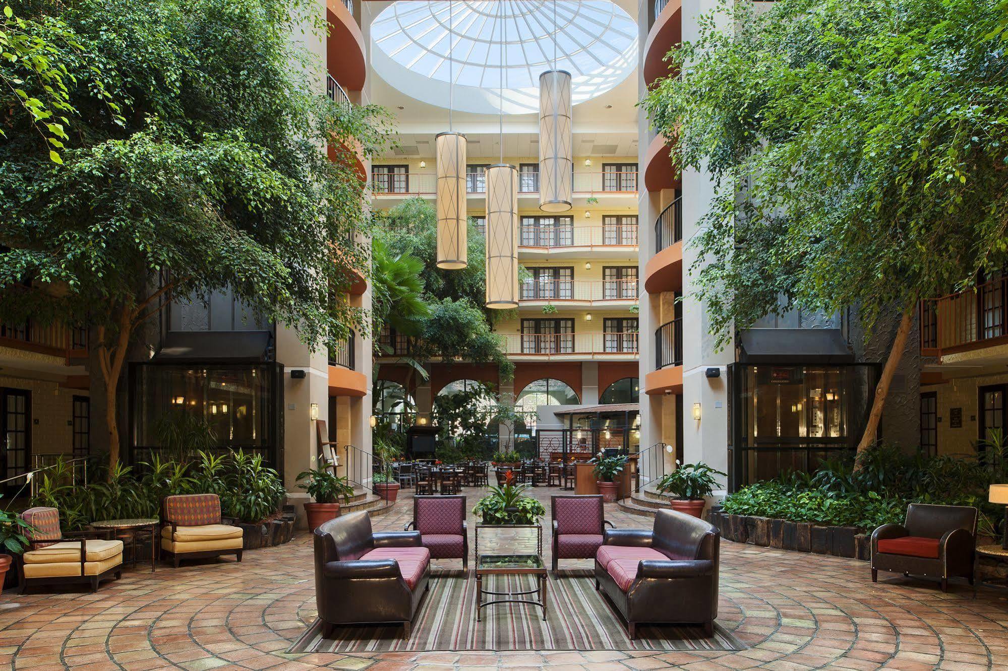 Aksarben Suites Trademark Collection By Wyndham Omaha Kültér fotó