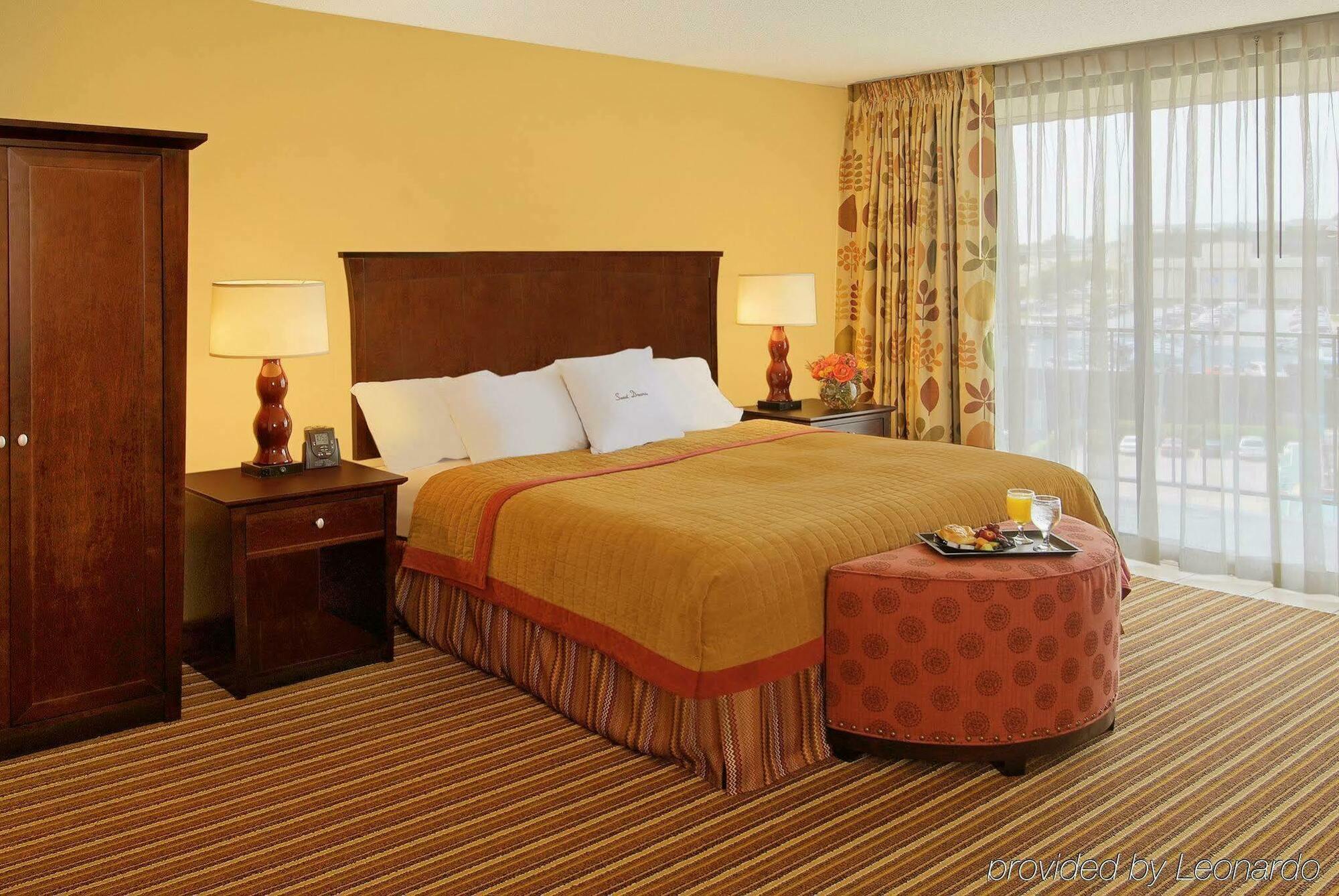 Aksarben Suites Trademark Collection By Wyndham Omaha Kültér fotó